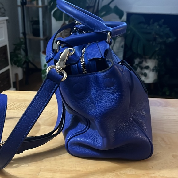 Kate Spade Blue Crossbody Bag with Gold Hardware - Picture 5 of 11